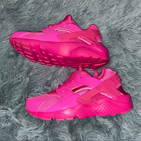 New Size 7.5 Nike Huarache Run Fuschia Sneakers - Picture 3 of 5